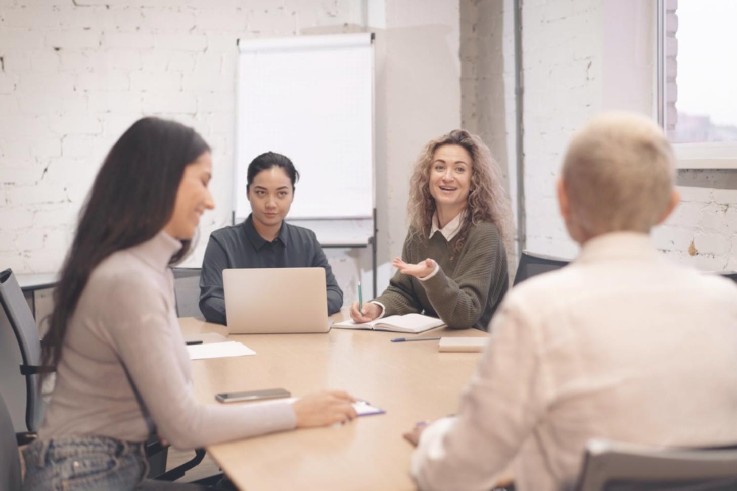 Professionelle Finanzberatung und Bildung